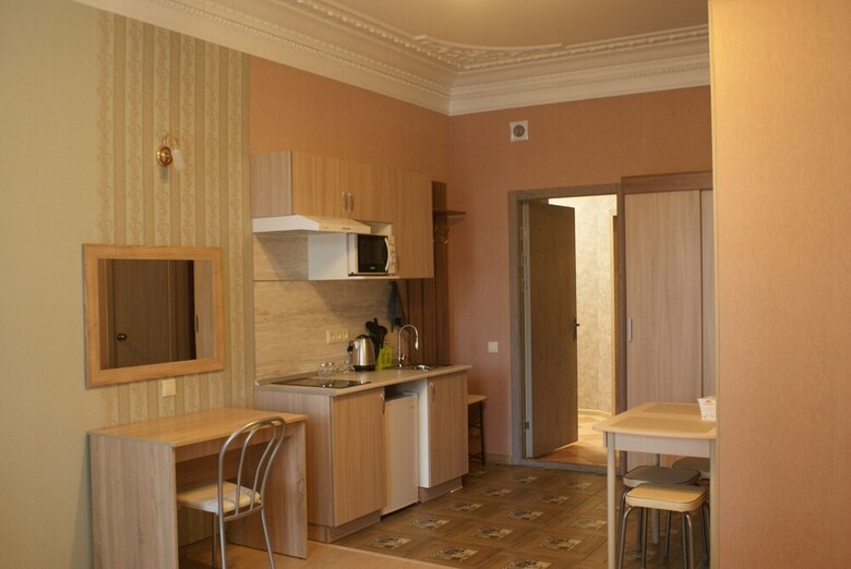 Apart33
