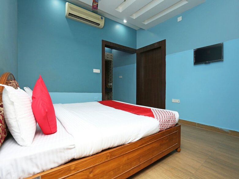 Hotel Oyo 11659 Kalinga Regency