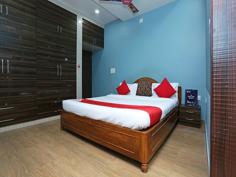Hotel Oyo 11659 Kalinga Regency
