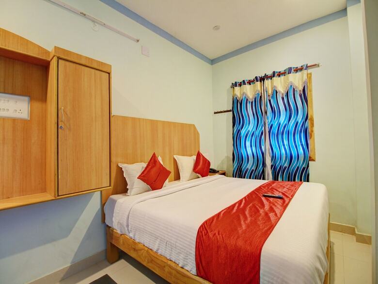 Oyo 11719 Hotel Sierra