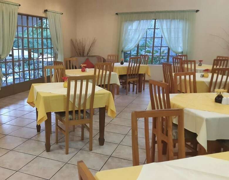 Bed & Breakfast Shingalana Guest House