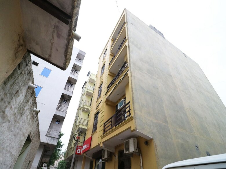 Hotel Oyo 11972 Nirvana Residency
