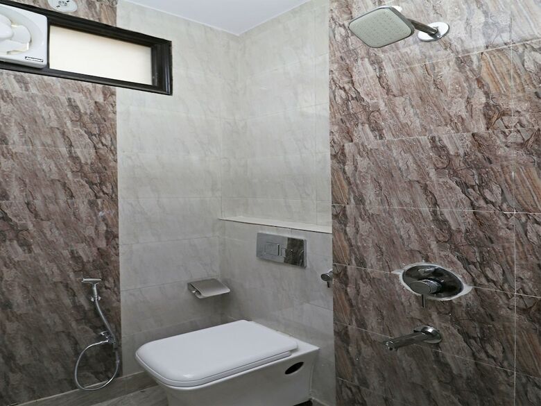 Oyo 12348 Hotel Aerosky Residency