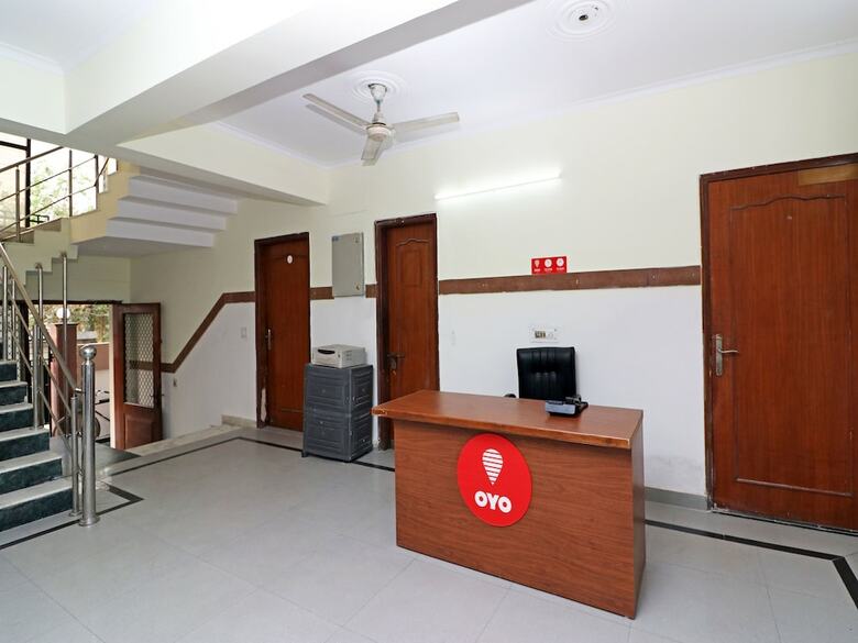 Hotel Oyo 12722 B K House