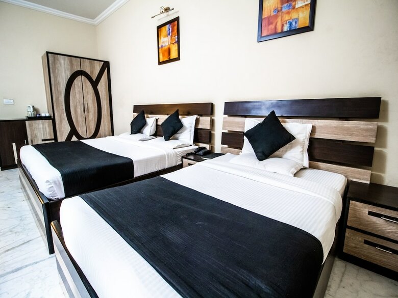 Oyo 1199 Hotel Maharaja Residency