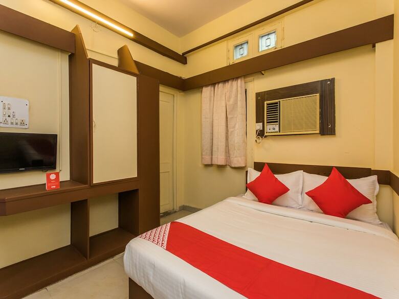 Oyo 15401 Hotel Surana Palace