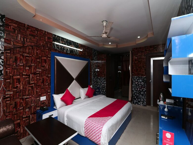 Apartamento Oyo 15794 Jatin Hotel