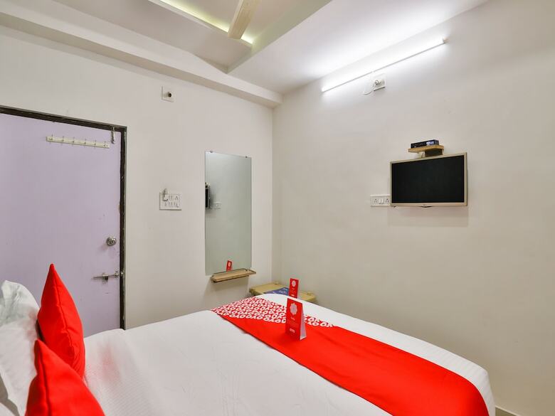 Hotel Oyo 15509 Shreenath