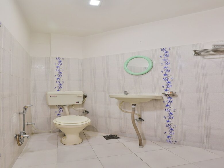 Hotel Oyo 15509 Shreenath