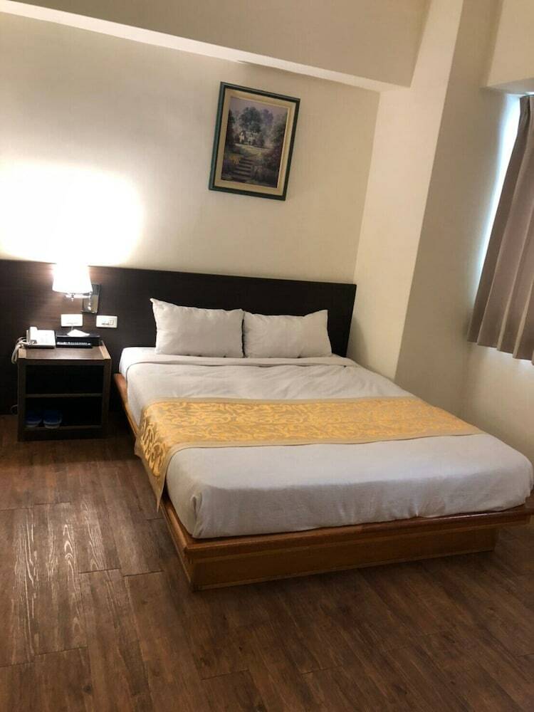 Melody Hotel