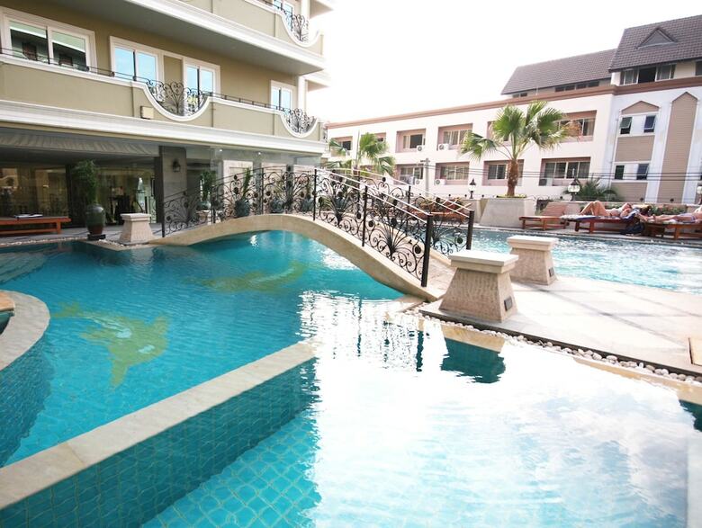 Hotel Lk Royal Suite Pattaya