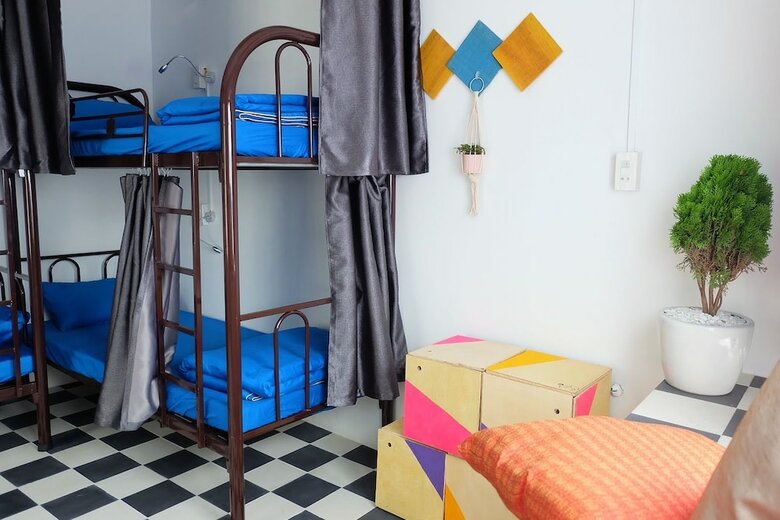 Hostal Colorful Hue Hostel - Adults Only