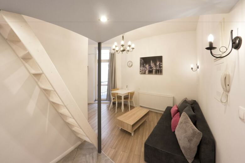 Rister Apartments