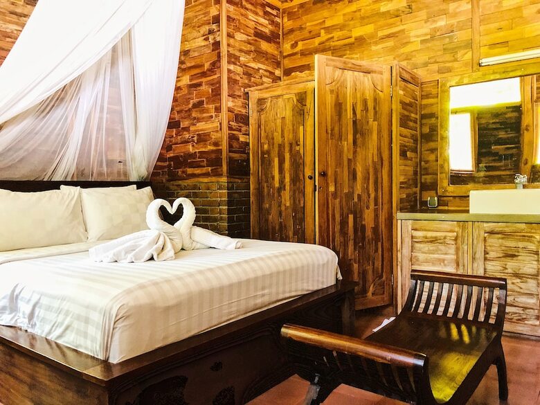 Bed & Breakfast Batu Alam Villa