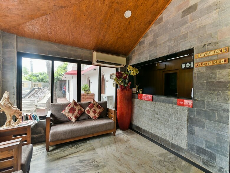 Hotel Oyo 4977 Kristal Sands Beach Resort