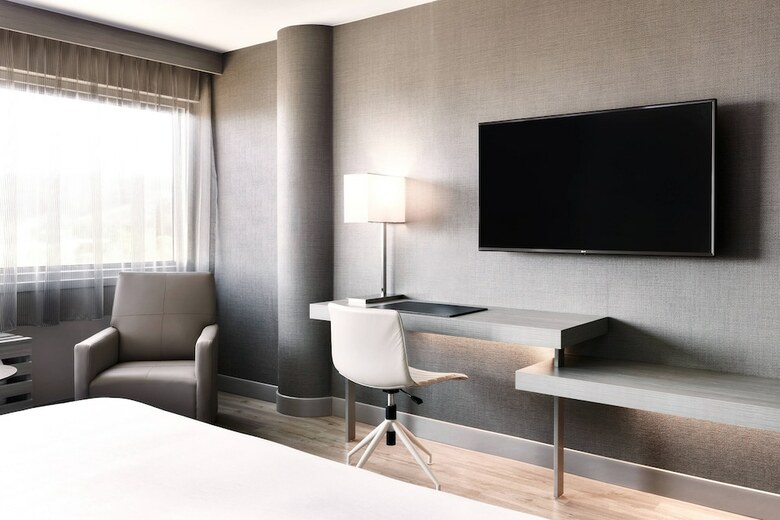 AC Hotel By Marriott Pleasanton