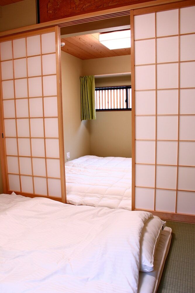 Shirakabanoyado-keigetsu