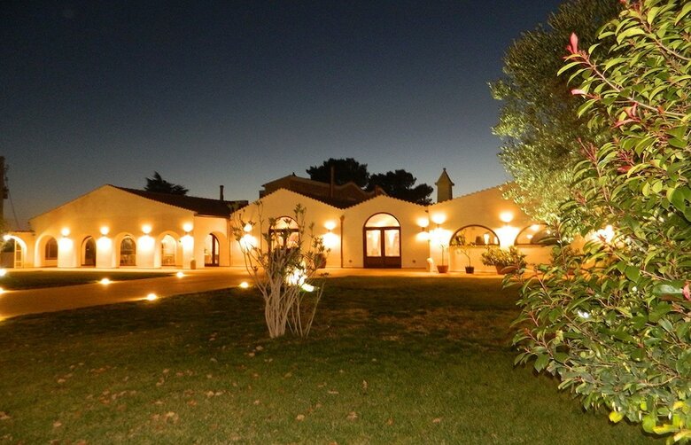 Bed & Breakfast Masseria Colle Carro