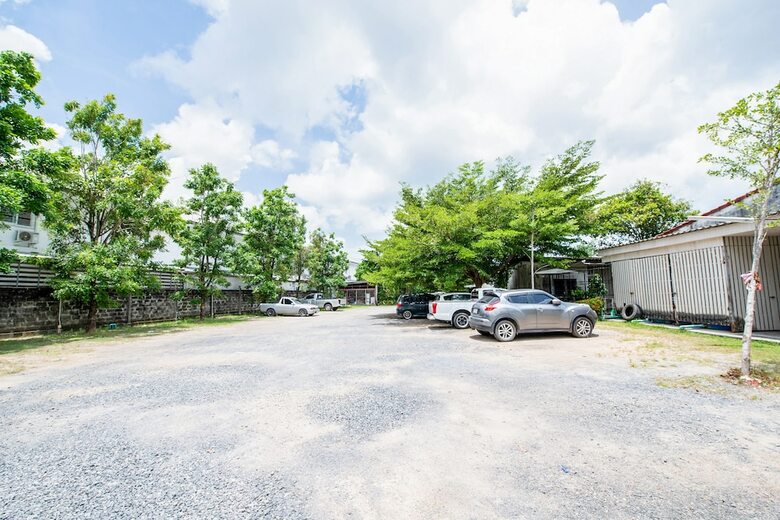 Hotel Oyo 282 Baan Nat