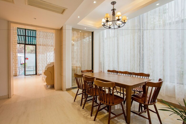 Deluxe Villa In Mingyue Mountain And Stream