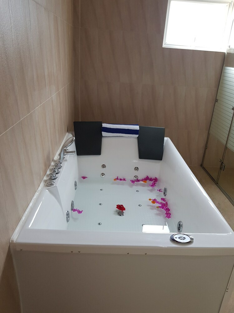 Bed & Breakfast Amber House Lanka