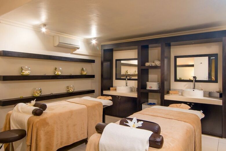 San Lameer Villa Rentals 3311