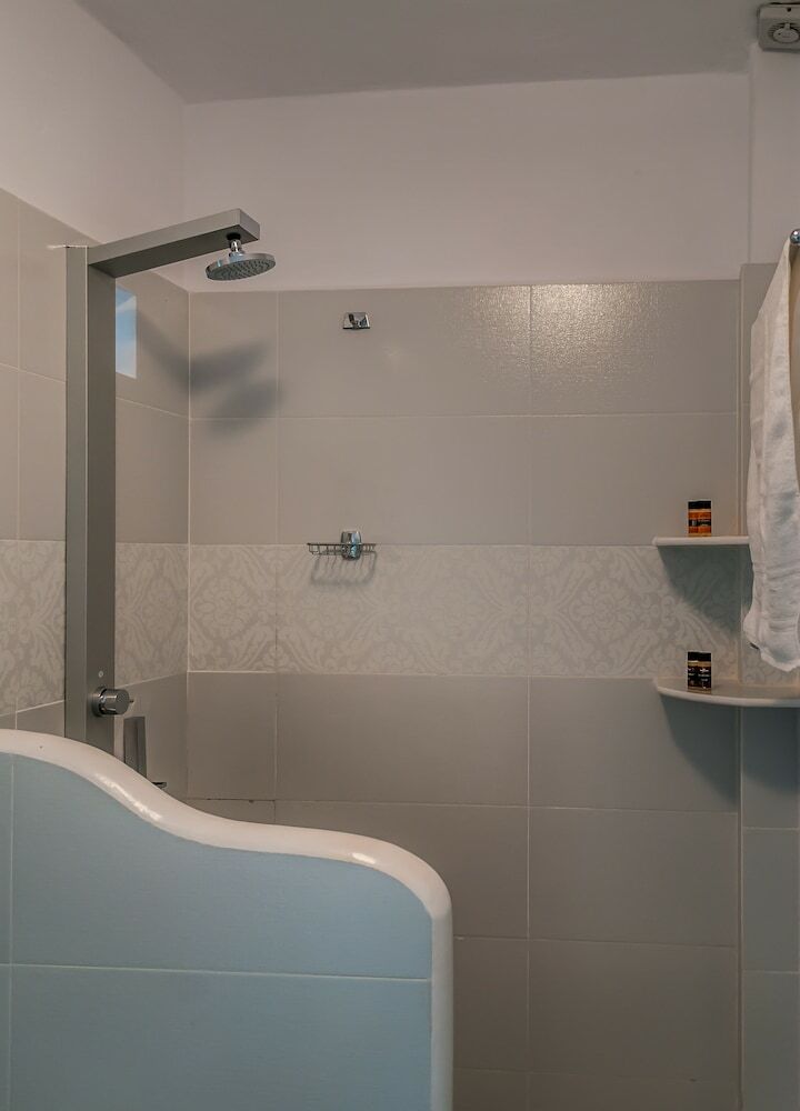 Hotel Niki Savvas Studio & Suites