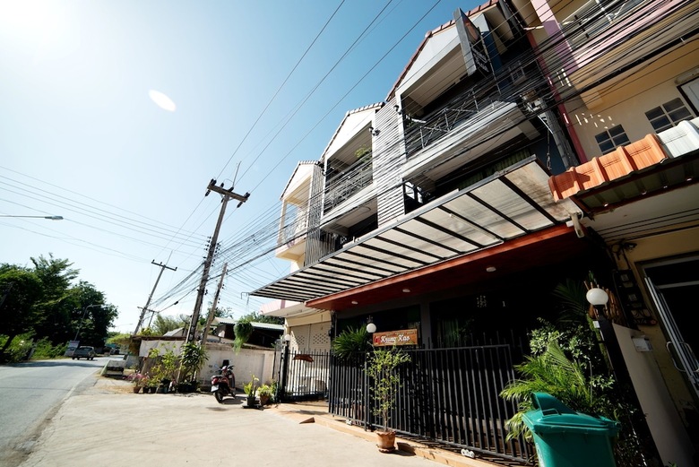 Hostal Oyo 465 Krung Kao Traveller Lodge