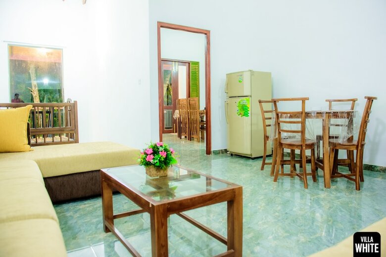 Hotel Villa White