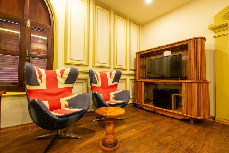 Hotel Jasmine Ville Guesthouse