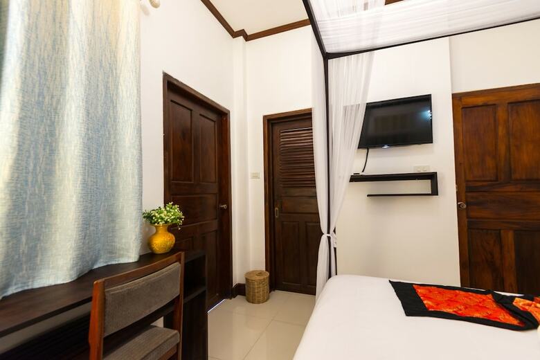 Hotel Jasmine Ville Guesthouse