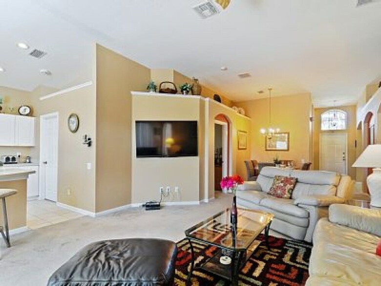 4br 3ba Home In Windsor Palms By Cv-8115