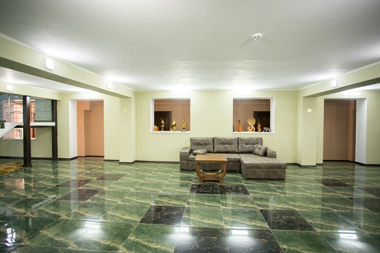 Well Hotel