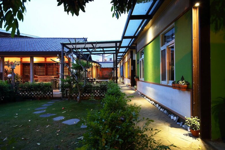 Jasmine Orange B&B