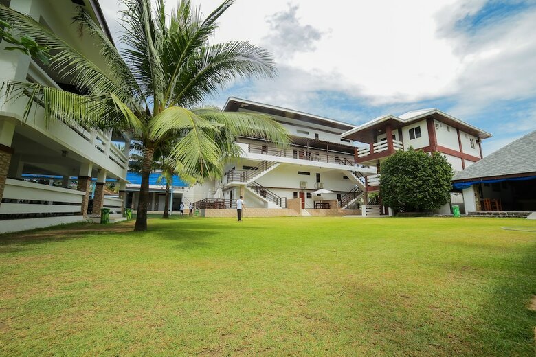 Hotel Bataan White Corals Beach Resort