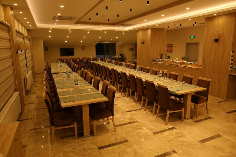 Oytun Park Hotel