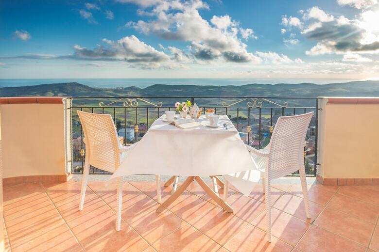 B&B Montemare