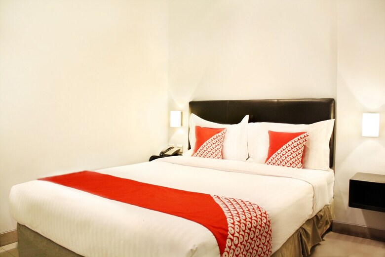 Hotel Oyo 136 Manggis Inn