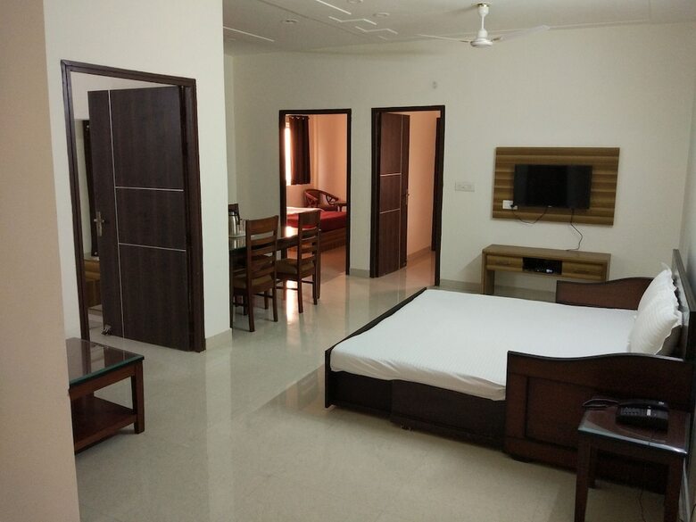 Hotel Brij View