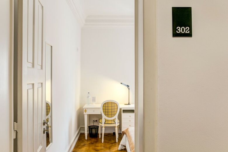 Hotel Home Out Rooms & Apartments