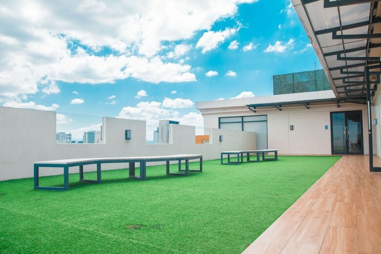 Aparthotel Upper Story Serviced Apartments