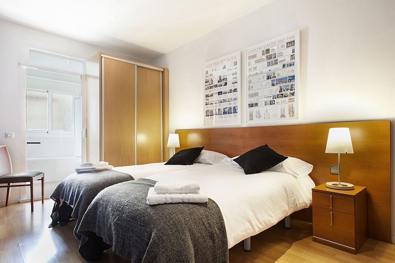 Habitat Apartments Plaza Espa�a