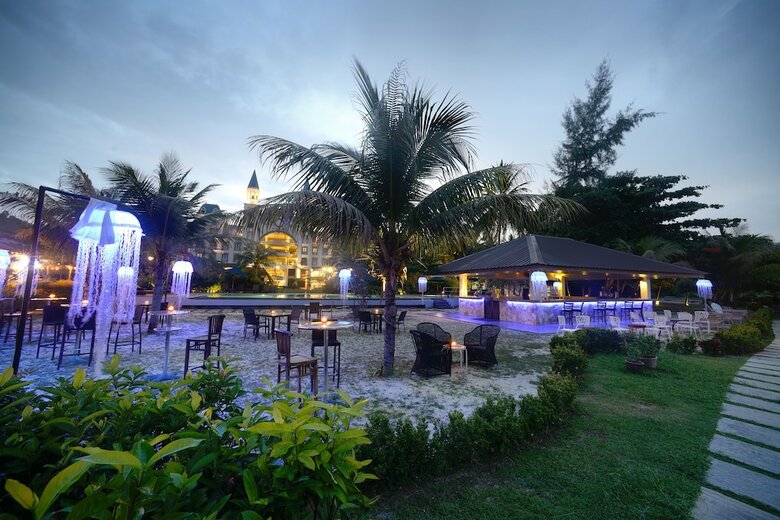 Hotel Bella Vista Waterfront Resort