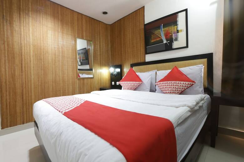 Oyo 161 Dc Hotel Utan Kayu