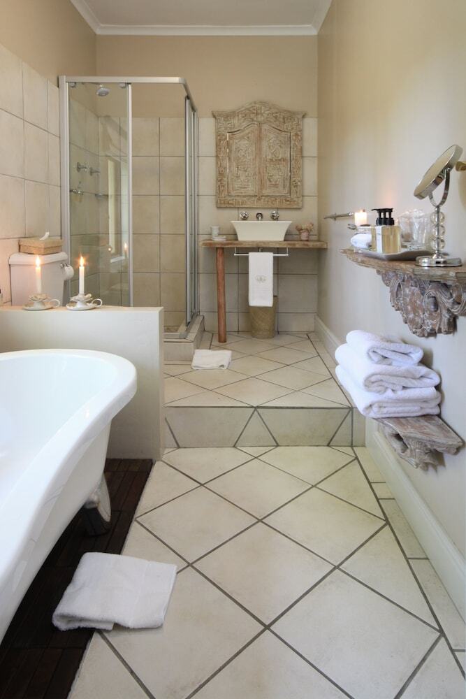 Hotel Lavender Manor Guest Lodge