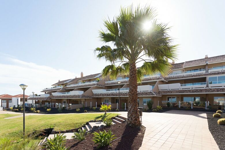 Royal Marina Golf Apartments