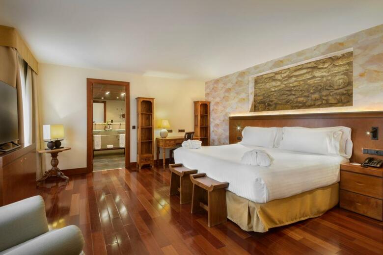 Hotel Monasterio De Bolta�a