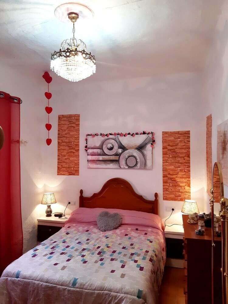House With 4 Bedrooms In �llar, With Wonderful Mountain View And Wifi - 35 Km From The Beach