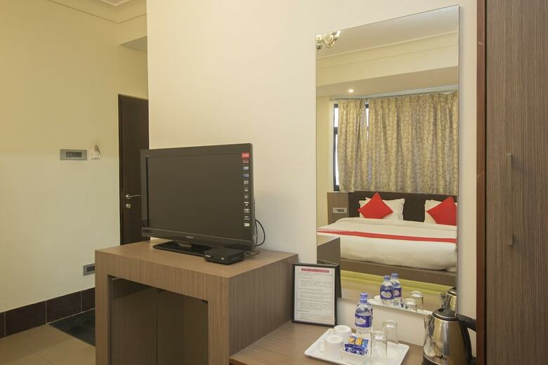 Oyo 24798 Kiwi Hotel Yavachi