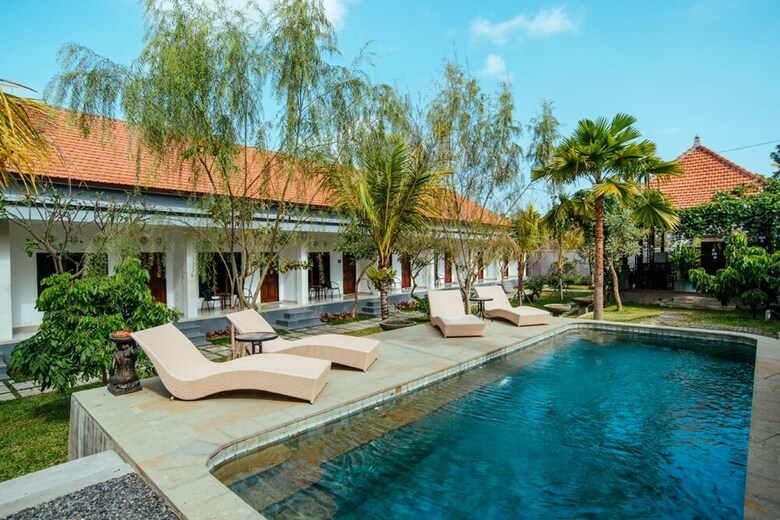Bed & Breakfast Adil Villa And Resort